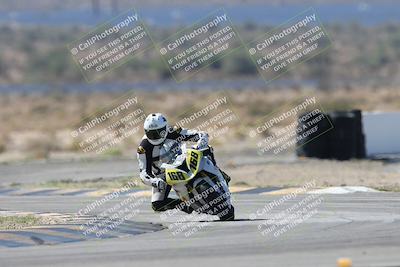 media/Oct-05-2025-CVMA (Sun) [[beeef4f201]]/Race 5-Amateur Supersport Open (Holeshot)/